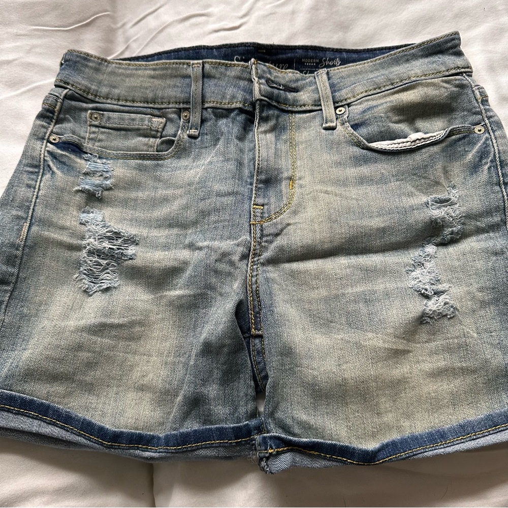 Levi’s Denim Shorts Size 27